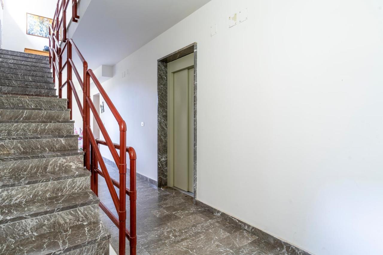 Museo Fattori Roomy Apartment With Balcony! 利沃诺 外观 照片